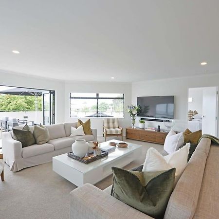 Escape To High End Comforts On Riverton Villa เมาท์มองานุย ภายนอก รูปภาพ