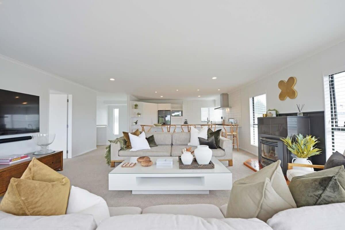 Escape To High End Comforts On Riverton Villa เมาท์มองานุย ภายนอก รูปภาพ
