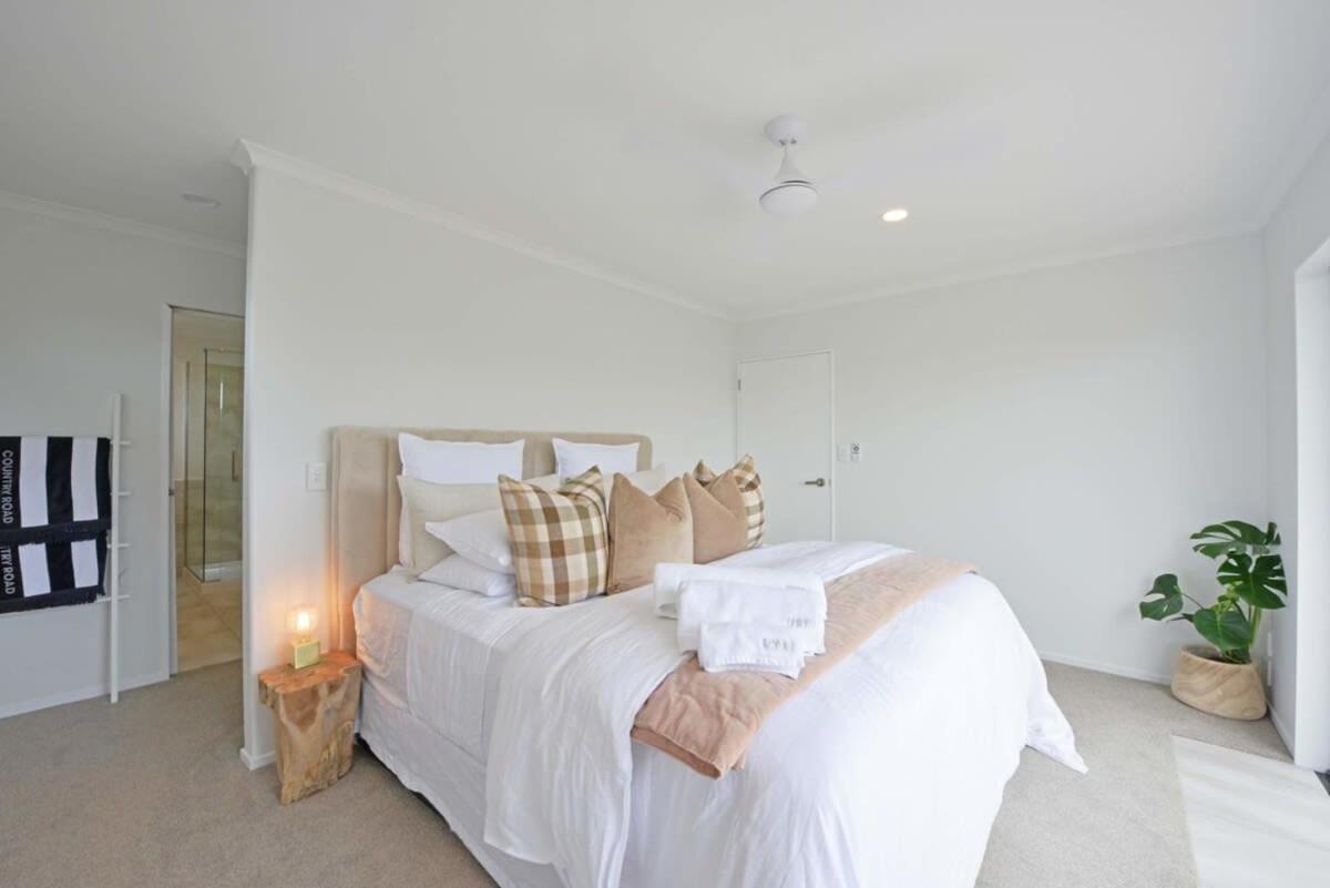 Escape To High End Comforts On Riverton Villa เมาท์มองานุย ภายนอก รูปภาพ
