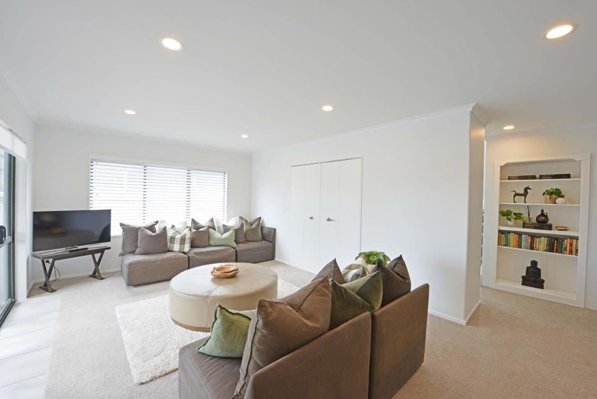 Escape To High End Comforts On Riverton Villa เมาท์มองานุย ภายนอก รูปภาพ